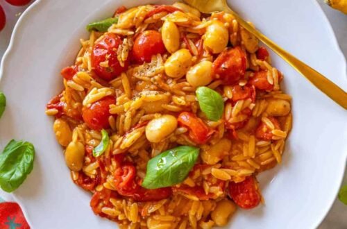 Burst Cherry Tomato Orzotto: A Summery One-Pot Wonder