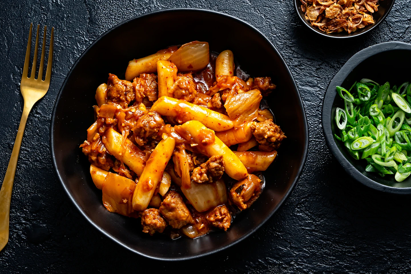 Sticky Rice Cakes With Sausage and Greens: A Flavorful Journey Through a Global Comfort Dish